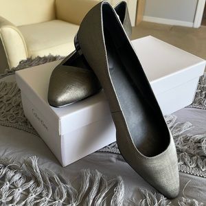 Ladies Calvin Klein flats- size 9.5
